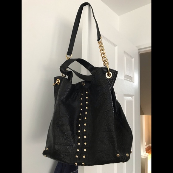 michael kors astor pebbled leather shoulder bag